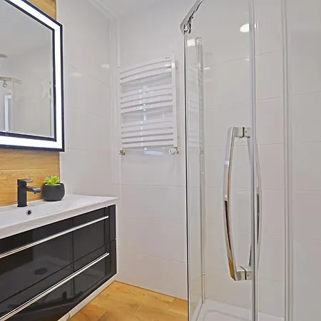 Lägenhet Sunset - Sloneczne Mieszkanie W Centrum Miasta Świnoujście